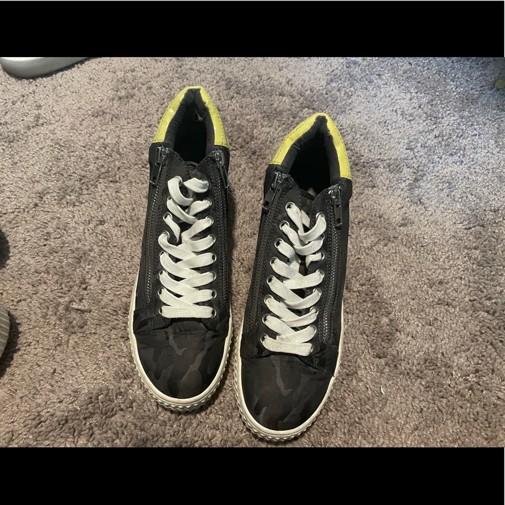 Steve Madden shoes